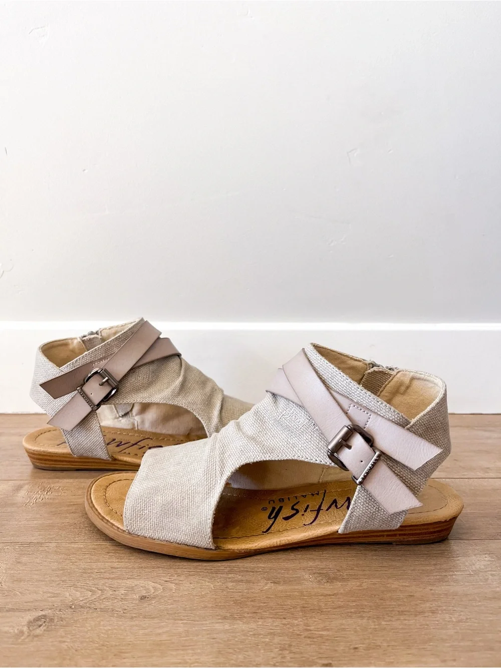 Blowfish Malibu Balla Taupe Canvas Micro Wedge Sandals Size 9